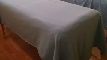 Tratamientos corporales, aromaterapia y masajes con piedras calientes