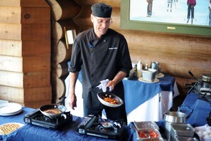 Daily full breakfast for a fee