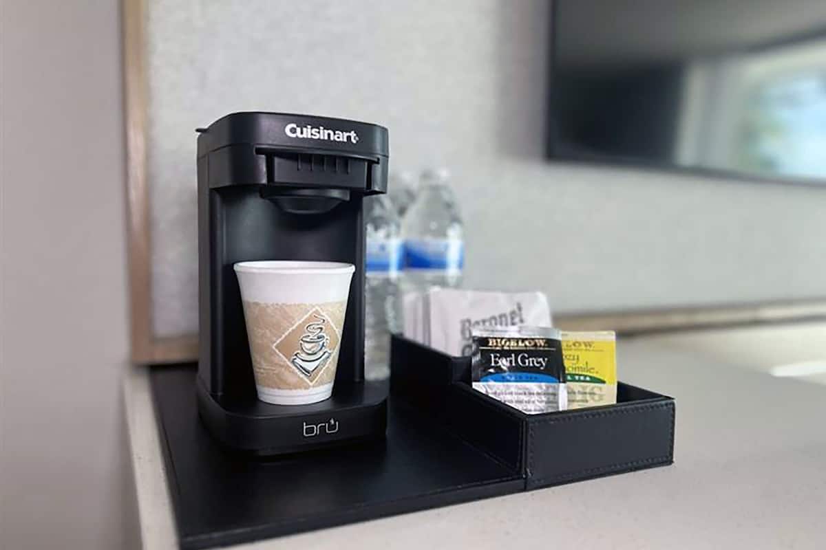 Standardzimmer | Hochwertige Bettwaren, Zimmersafe, Bügeleisen/Bügelbrett