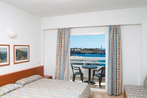 1 bedroom, in-room safe, desk, blackout drapes