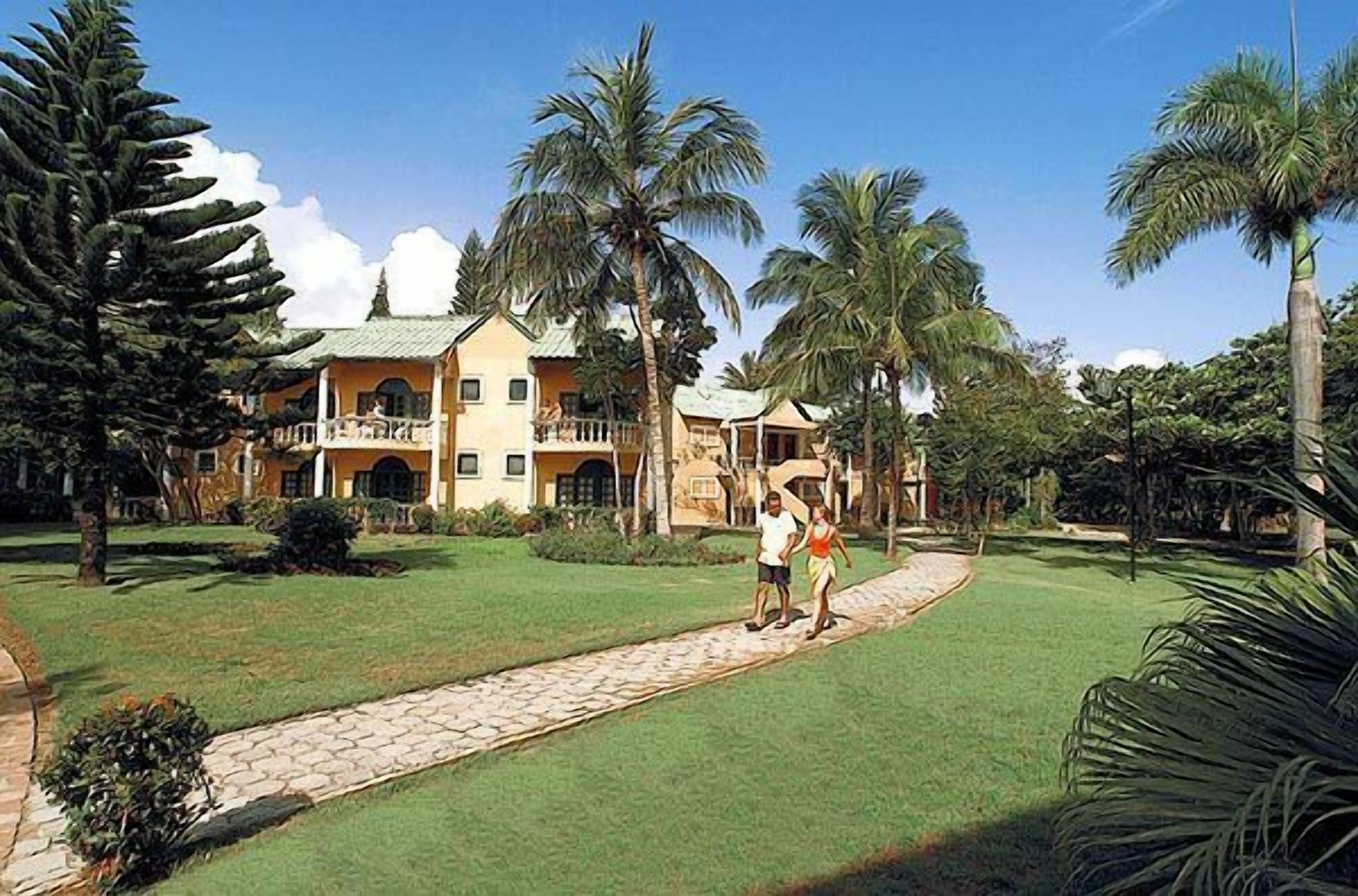 Unterkunftsgelände. Punta Goleta Beach Resort All Inclusive