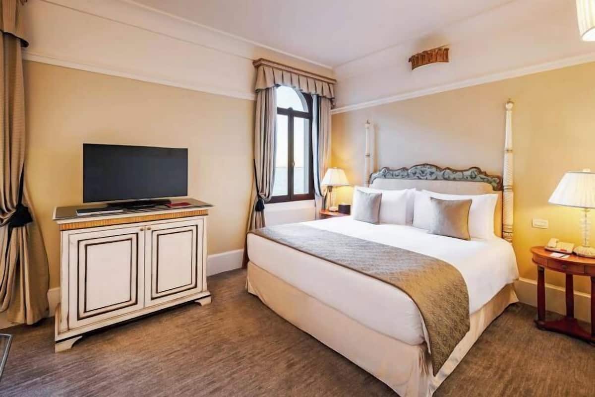 Egyptian cotton sheets, premium bedding, Select Comfort beds