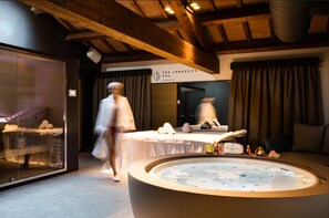 カップル用トリートメントルーム、サウナ、ホットタブ、スチームサウナ 、トルコ風呂 / ハマム、ボディ トリートメント