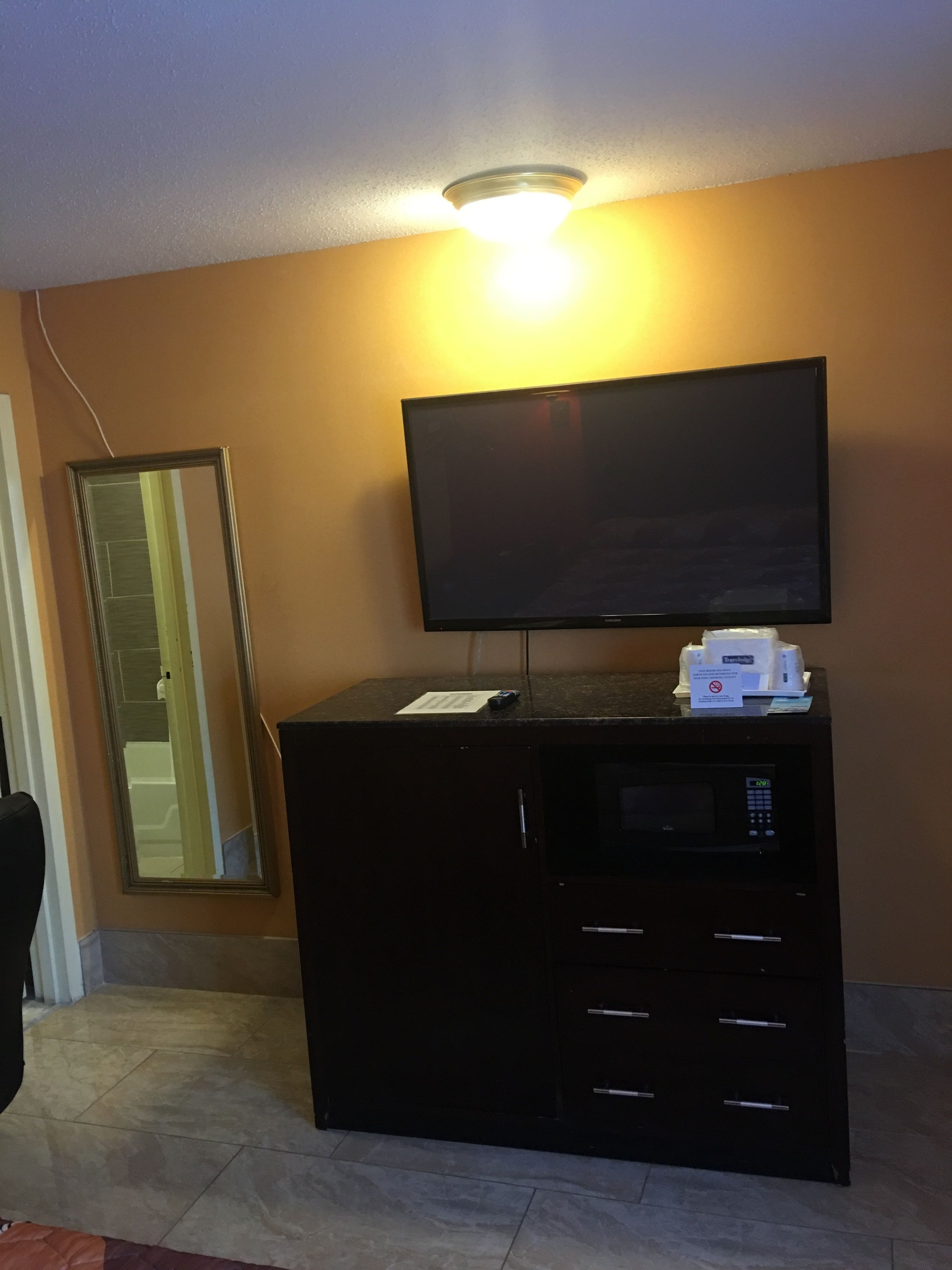 Photo - Travelodge by Wyndham Bay Shore Long Island