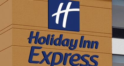 Holiday Inn Express Dania Beach Airport Area by IHG