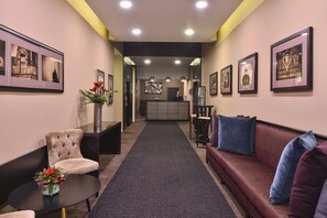 Check-in/check-out kiosk