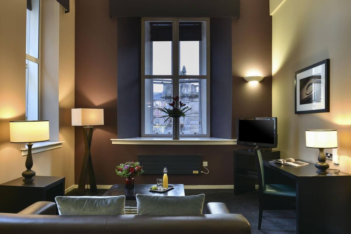 Living area | LCD TV, DVD player