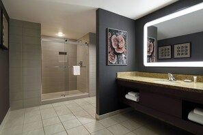 Free toiletries, hair dryer, towels - Marriott Denver South at Park Meadows (Lone Tree)