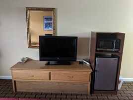 Bügeleisen/Bügelbrett, kostenloses WLAN, Bettwäsche