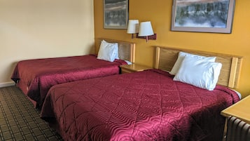 Iron/ironing board, free WiFi, bed sheets