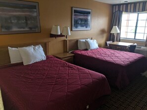 Iron/ironing board, free WiFi, bed sheets