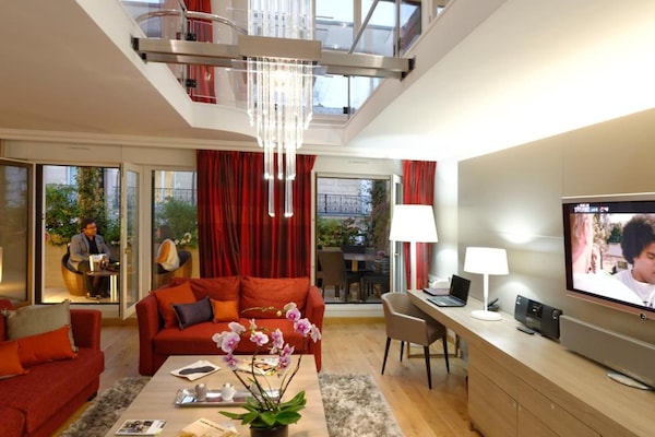 Literie de qualité supérieure, coffres-forts dans les chambres, bureau