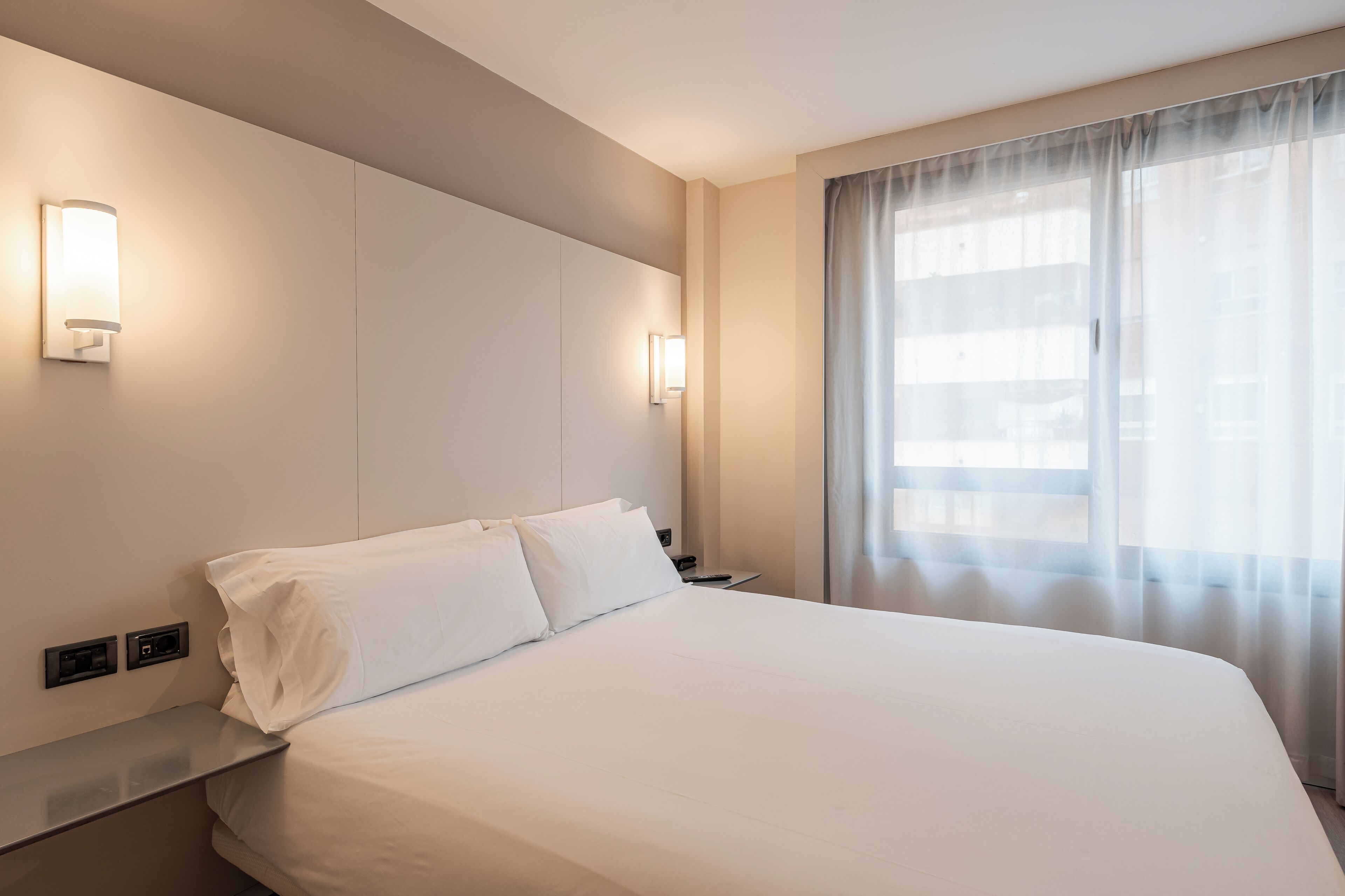 In-room safe, desk, blackout drapes, free cribs/infant beds