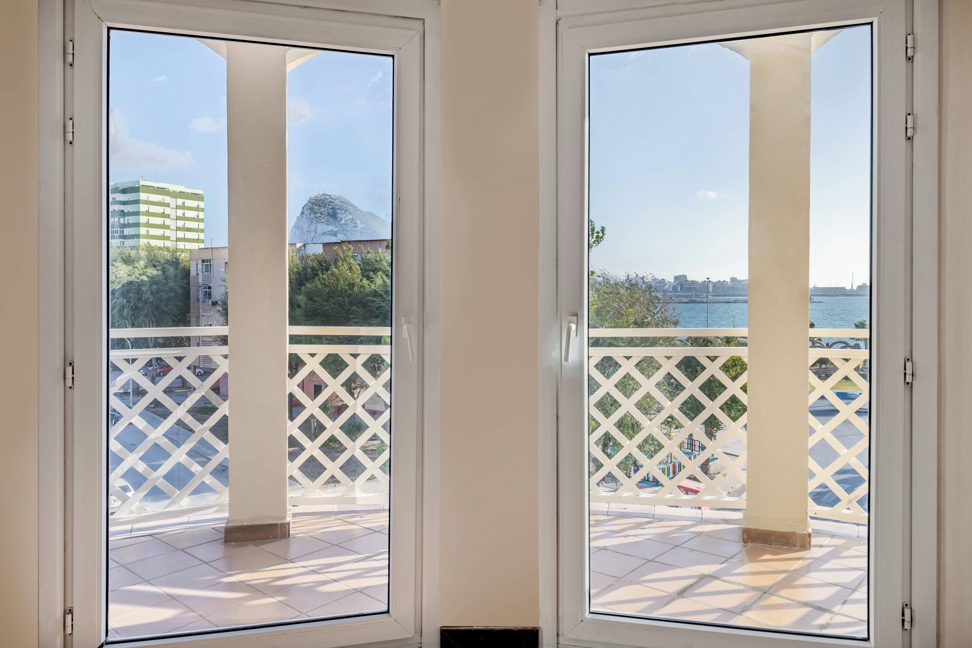 1 bedroom, premium bedding, minibar, desk