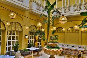 3 restaurants, breakfast, lunch, dinner served; Mediterranean cuisine 