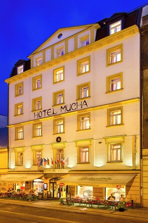 Front of property – evening/night