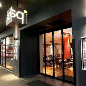 Se sirven desayunos, almuerzos y cenas