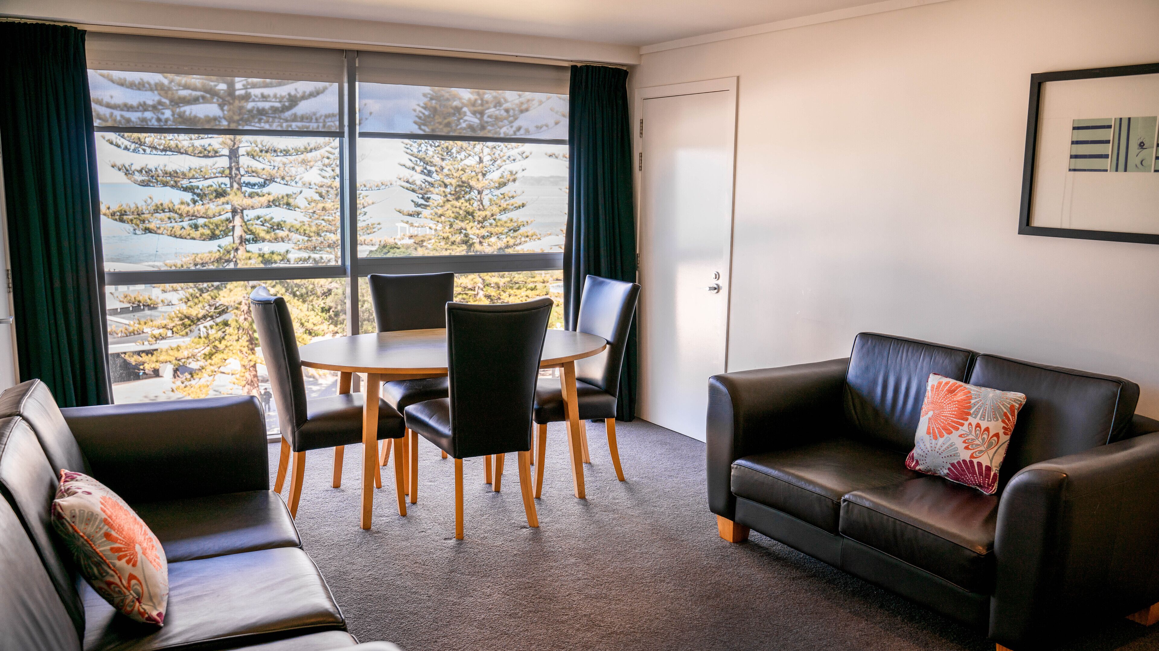 premier suite, 1 king bed, sea view | living area | 42-inch lcd tv with satellite channels, tv