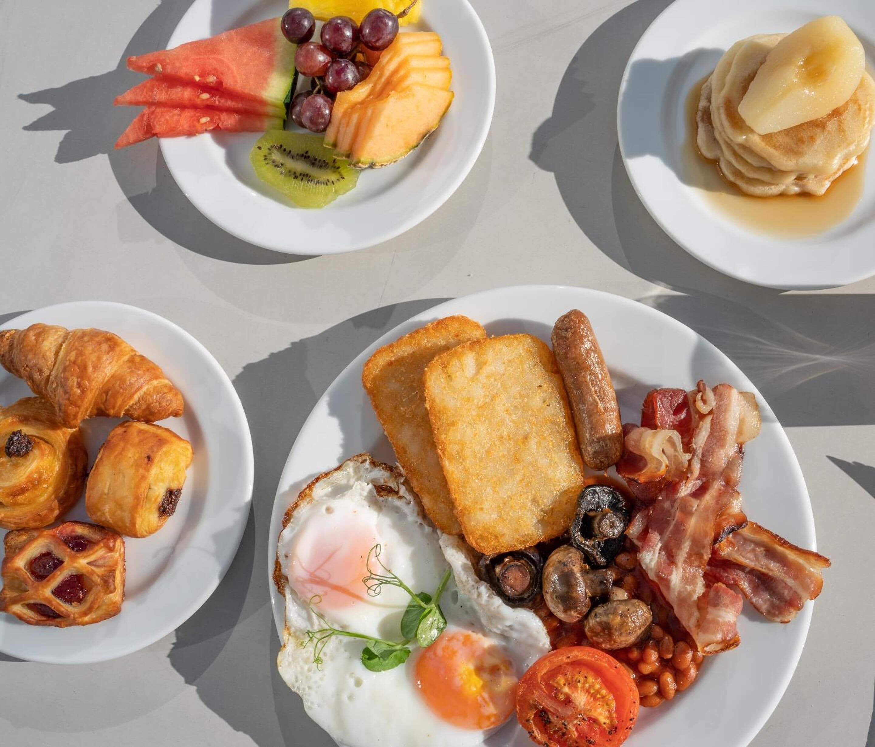 breakfast and dinner served