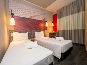 Minibar, desk, soundproofing, free WiFi