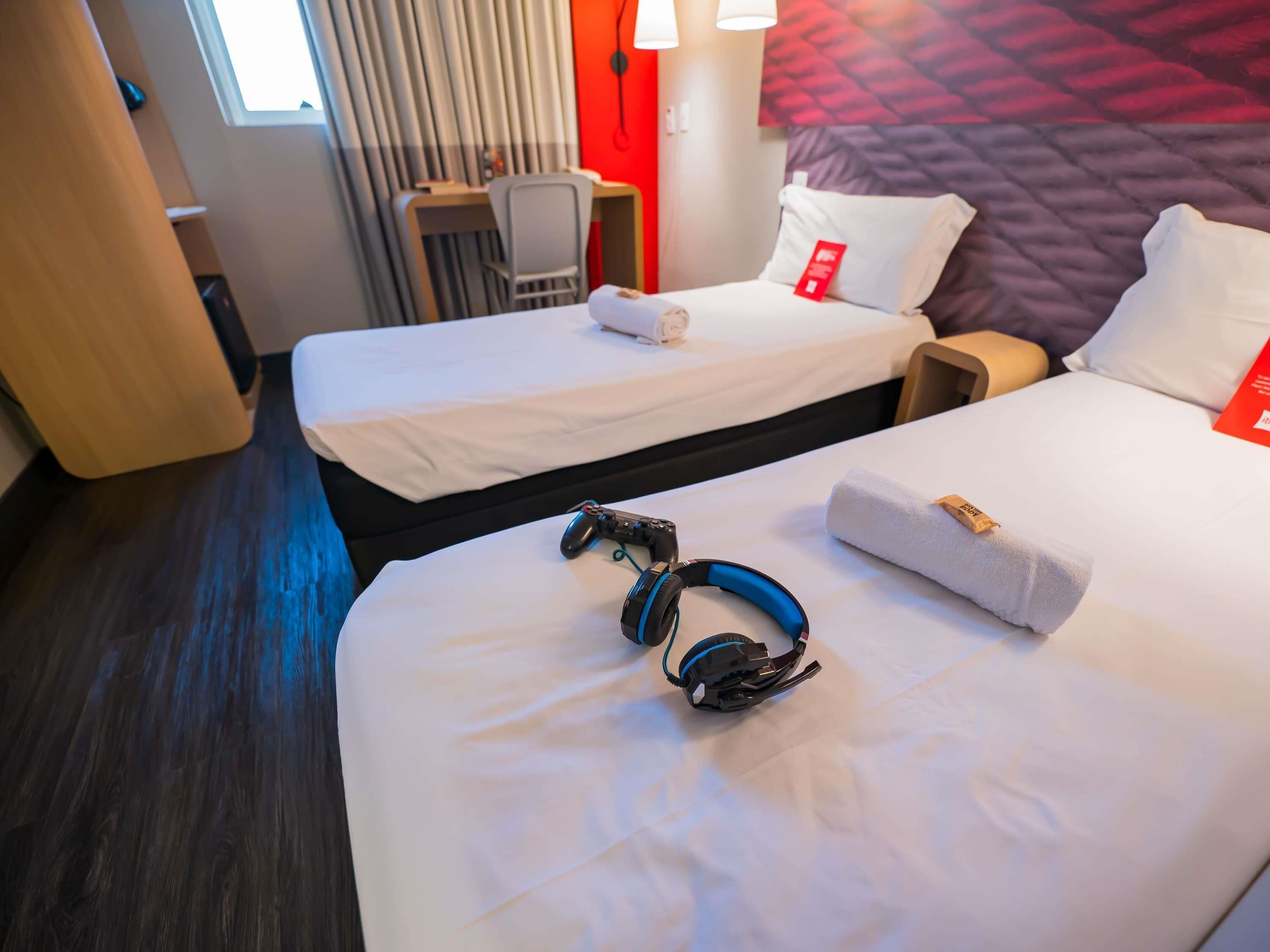 Rum - 2 enkelsängar - tillgänglighetsanpassat (Accessible) | Minibar, skrivbord, ljudisolering och gratis wi-fi