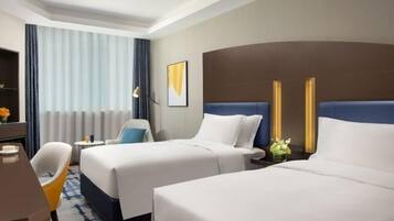 Standard Room, 2 Single Beds | Premium bedding, minibar, in-room safe, desk