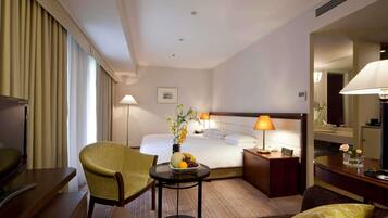 Down duvets, minibar, in-room safe, desk