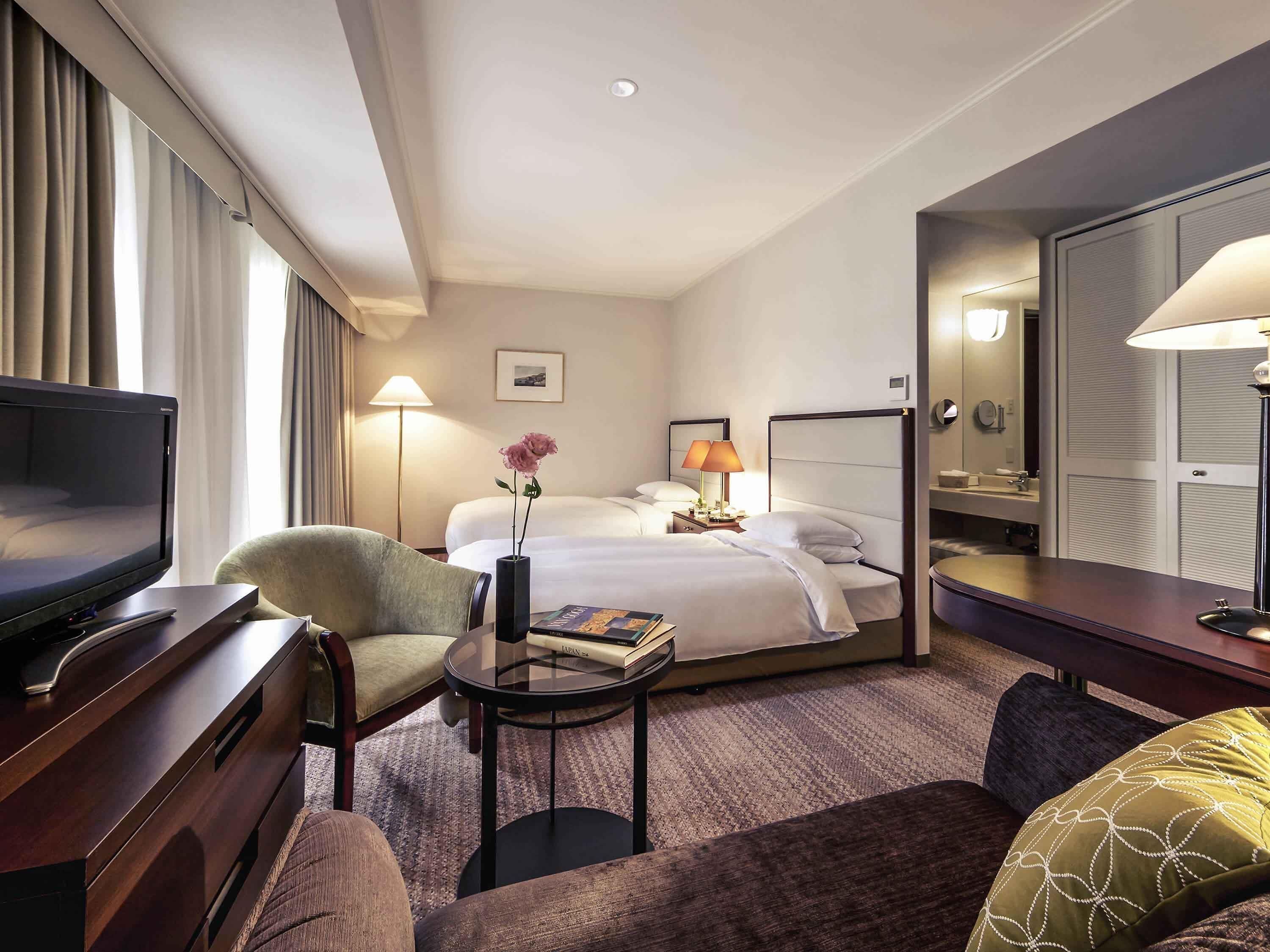 Deluxe Twin Room, 2 Twin Beds | Down comforters, minibar, in-room safe, desk