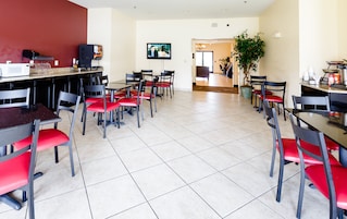 包含每日自助早餐