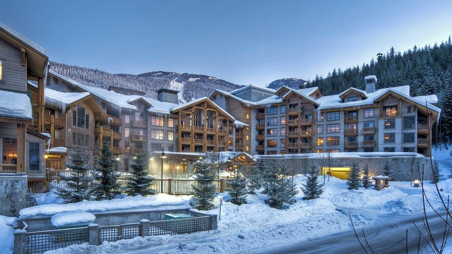 First Tracks Lodge, by Lodging Ovations