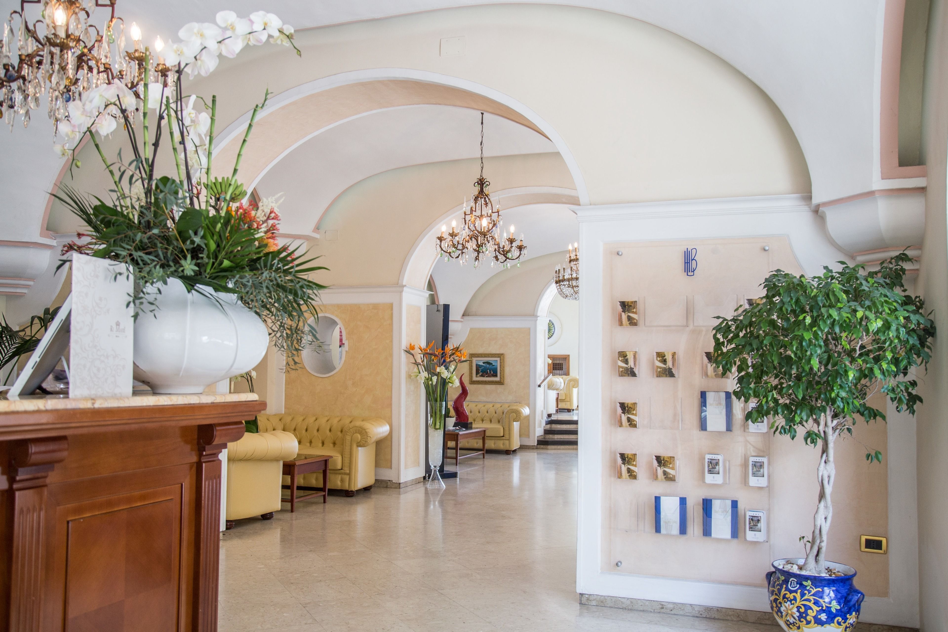 Photo - Lloyd's Baia Hotel