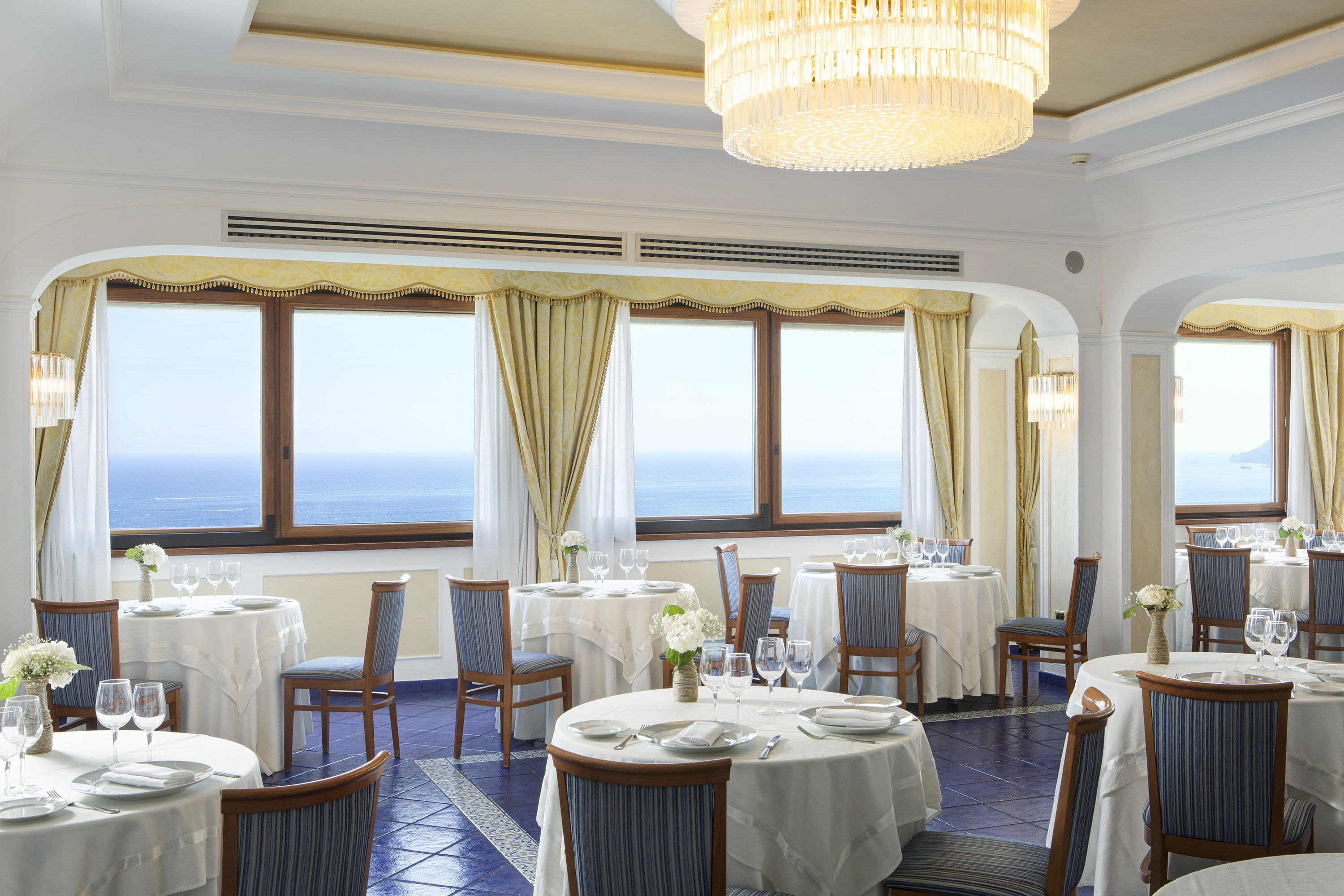 Photo - Lloyd's Baia Hotel