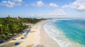 Private beach, scuba diving, snorkelling, waterskiing