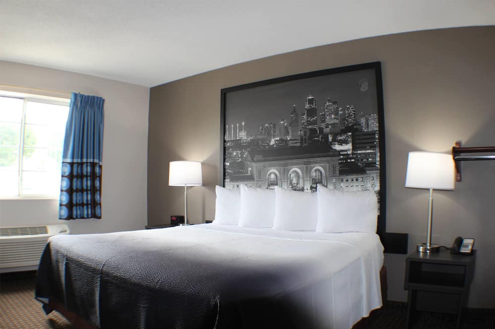 Super 8 by Wyndham Gardner
