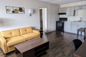 Efficiency, Room, 1 Queen Bed, Non Smoking - Super 8 by Wyndham Wytheville (Wytheville)