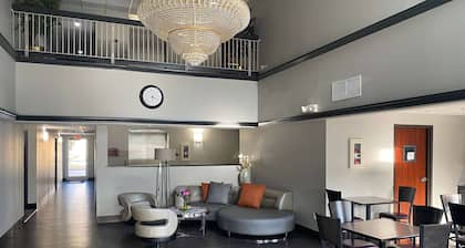 Super 8 by Wyndham Weatherford
