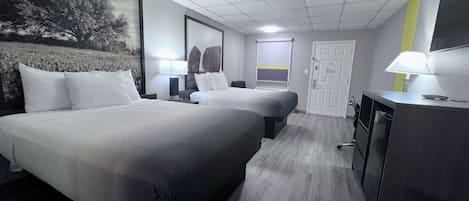 Desk, laptop workspace, iron/ironing board, free WiFi