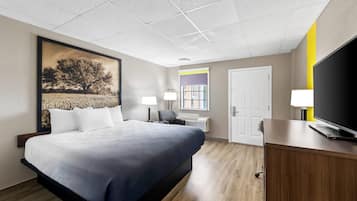Habitación estándar, 1 cama King size | Escritorio y espacio para trabajar con laptop