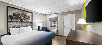 Super 8 by Wyndham Fredericksburg