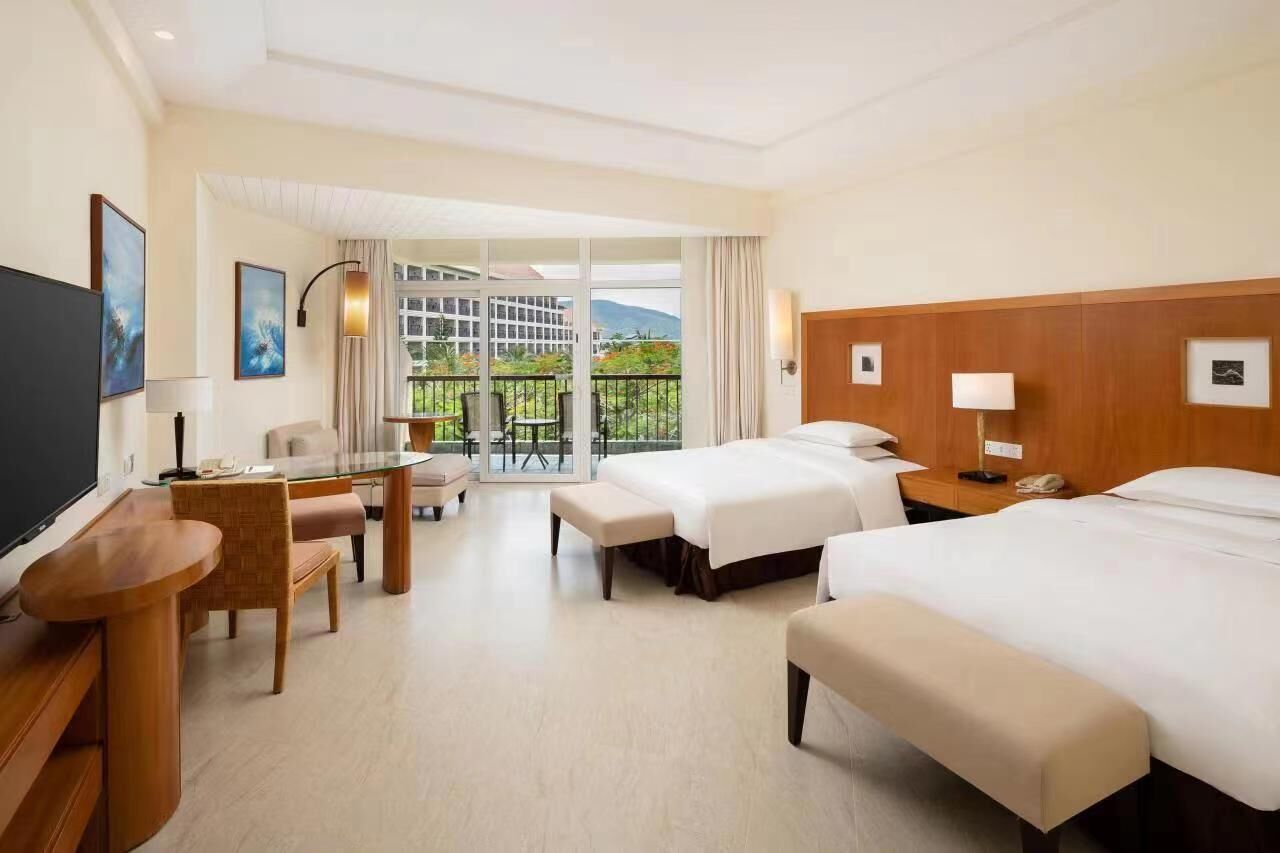 Superior Room, 2 Double Beds, Garden View | Premium bedding, minibar, in-room safe, desk