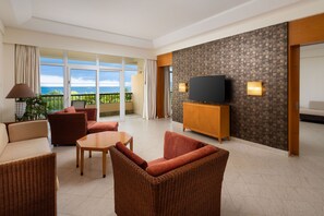 Sea View Suite | Living area | 48-inch LCD TV with premium channels, TV, DVD player - Sheraton Sanya Resort (Sanya)