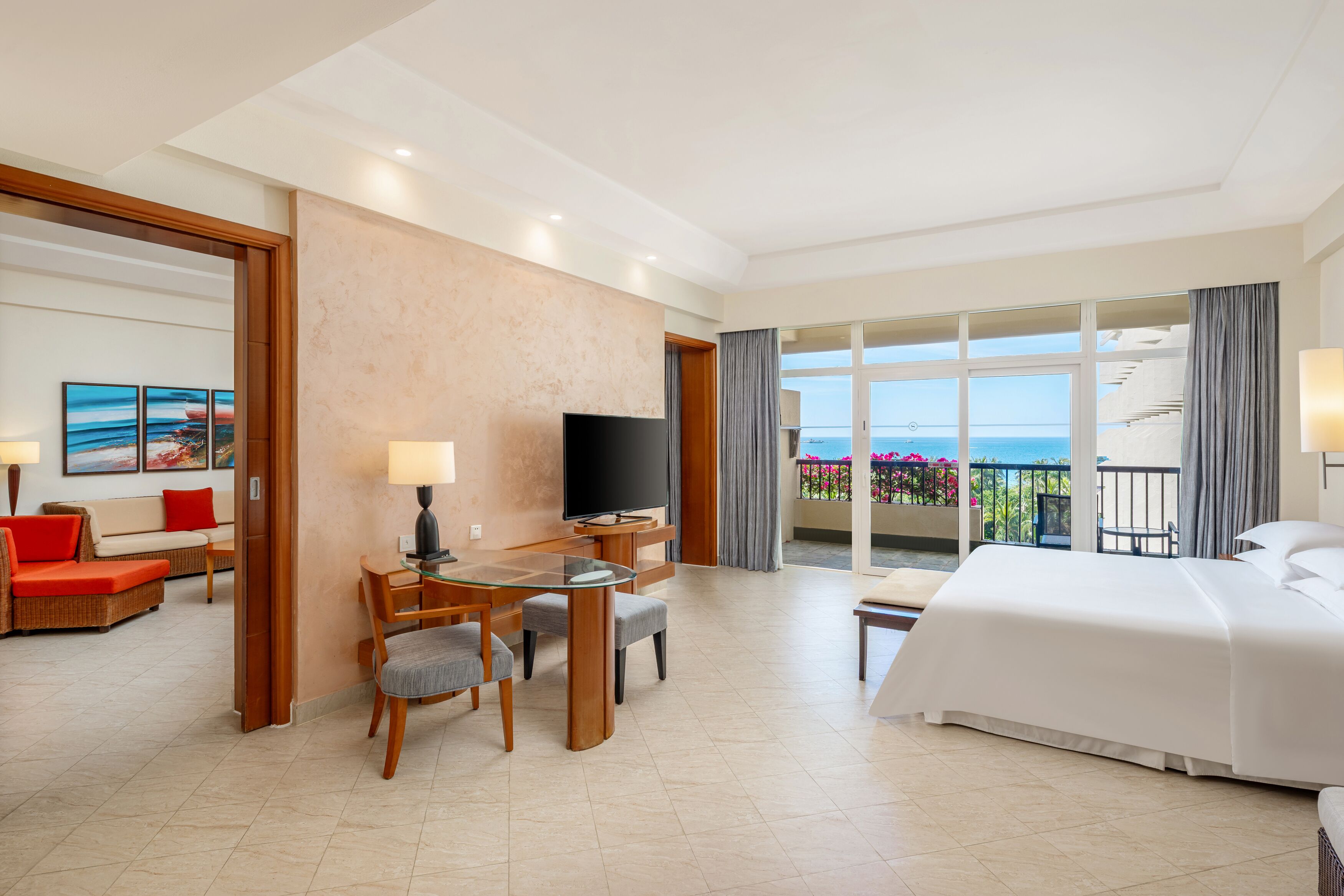 Sea View Suite | Premium bedding, minibar, in-room safe, desk