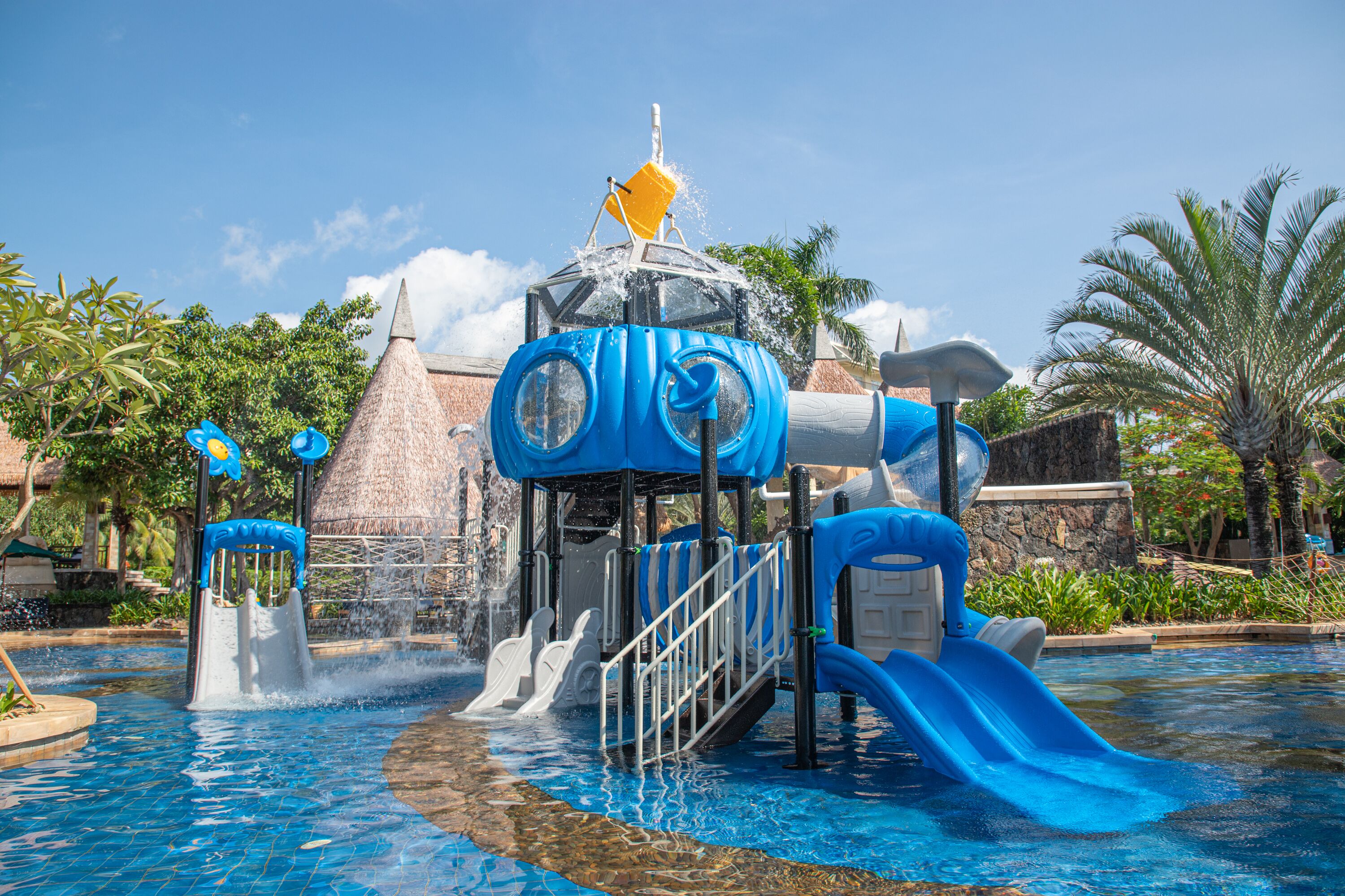 Children’s play area – outdoor