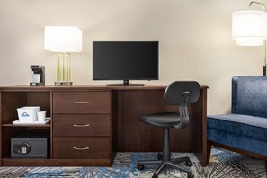 Standard Room, 1 Queen Bed, Accessible, Non Smoking | Desk, laptop workspace, iron/ironing board, free WiFi