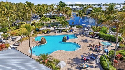 GreenLinks Golf Villas at Lely Resort