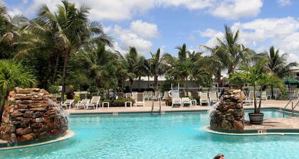 GreenLinks Golf Villas at Lely Resort