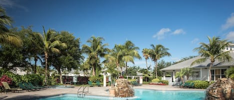 Outdoor pool, pool umbrellas, sun loungers