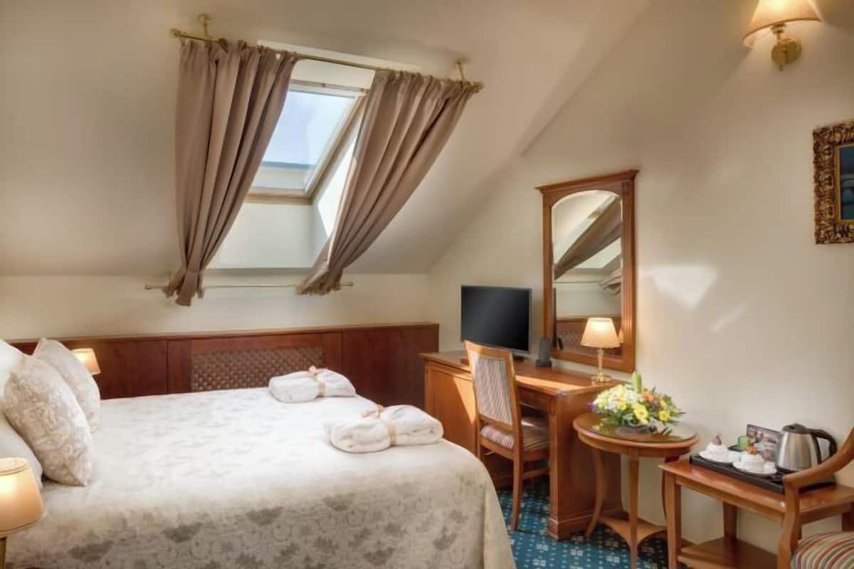 1 quarto, camas Tempur-Pedic, frigobar, cofres nos quartos