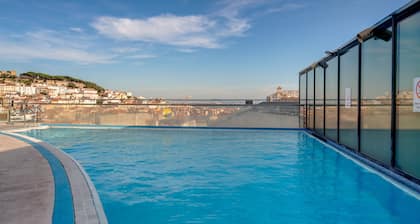 VIP Executive Eden Aparthotel