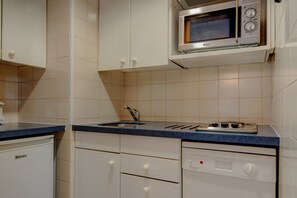 Fridge, microwave, dishwasher, espresso maker